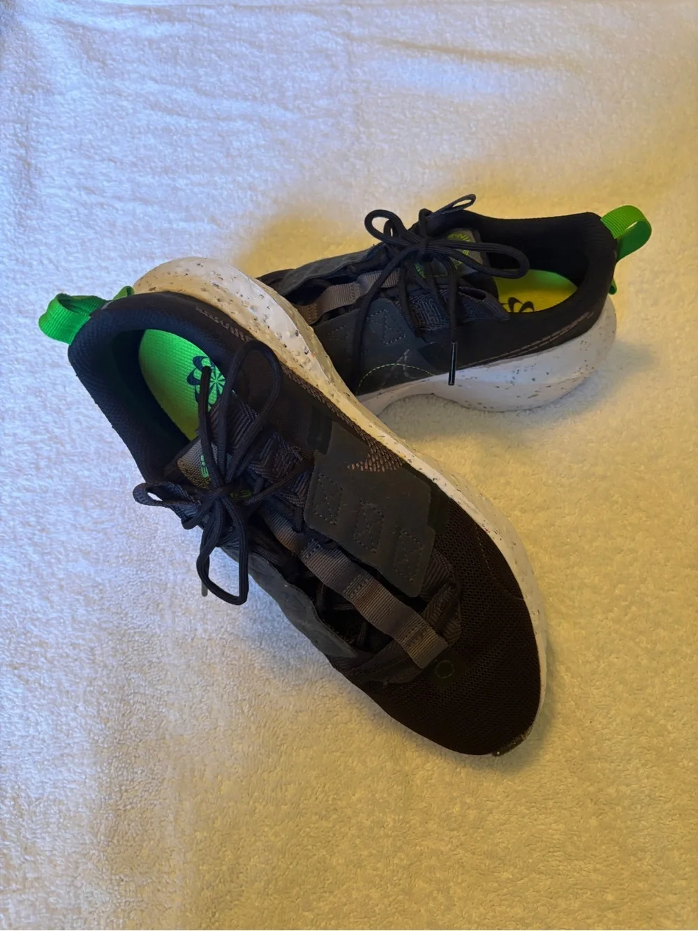 Nike - Men’s Crater Impact Run Shoes w/Neon Green Accents style DB2477-001. Sz 7